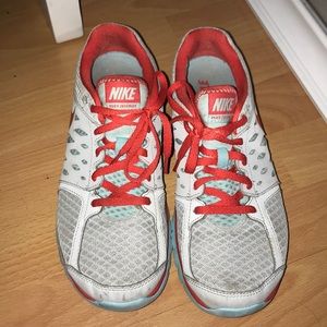 NIKE FLEX 2013 RUN SHOES